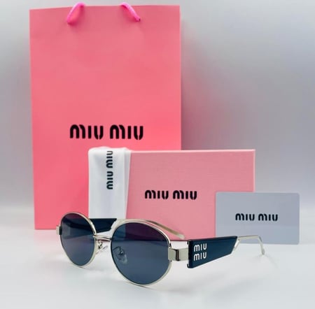 نظارة ميو ميو بملحقاتها