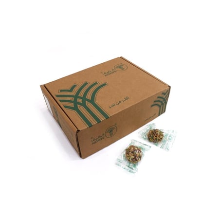 كرتون تمرية محشوة بالطحينة ومغطاه بالمكسرات 1كيلو