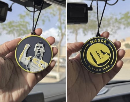 شعار نادي النصر وصورة رونالدو