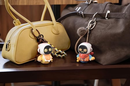 تعليقات شنط إكسسوارات شنط ميدالية تعليقة سيارة