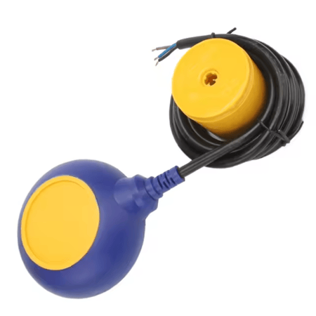 مفتاح عائم دائري (Float Switch) لتنظيم منسوب المياه أوتوماتيكياً.