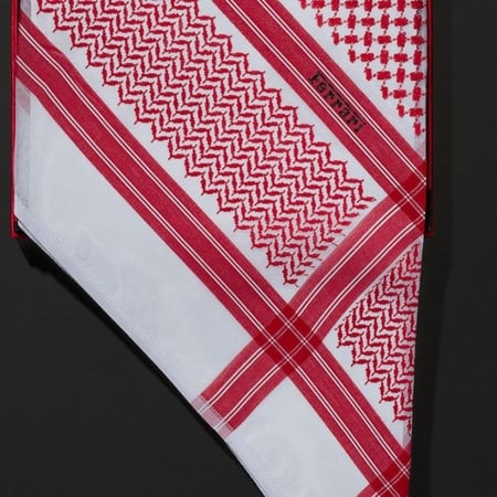 شماغ ايس بيرج الايطالي وشماغ فيراري الايطالي