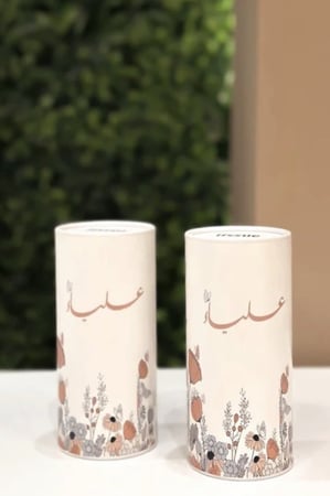 مناديل اسطوانية مع ثيم بالاسم