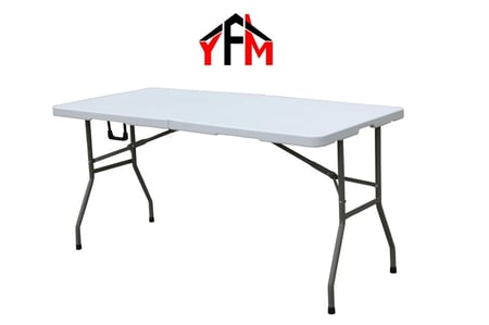 طاولة فايبر ابيض قابلة للطي 152*71