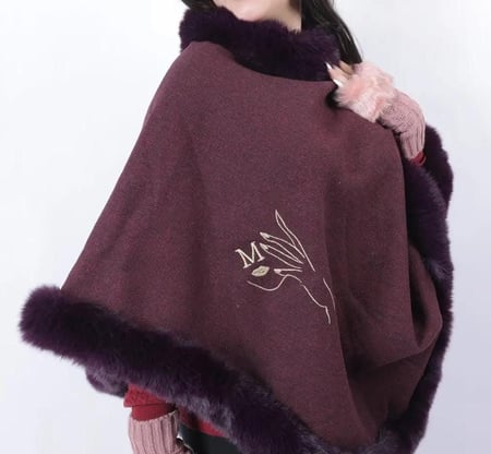 شال شتوي نسائي مطرز