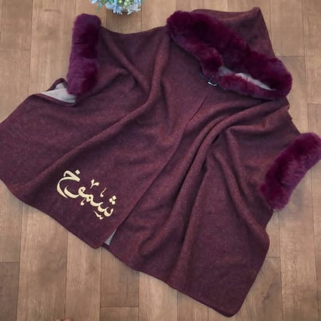 شال شتوي نسائي فرو مع قبع