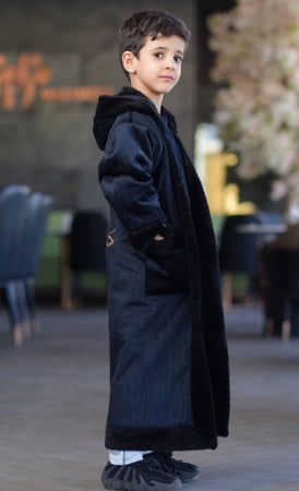 فروه ولادي بالاسم أسود