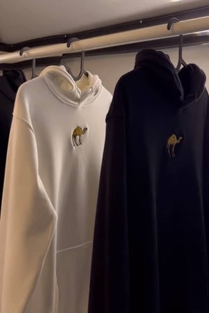 بلوفر شتوي  للجنسين بتصميمك الخاص