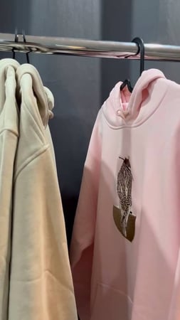 بلوفر شتوي  للجنسين بتصميمك الخاص