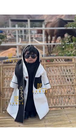 فروه اطفال ولادي لون رصاصي مع لون اسود دبل فيس مع شال