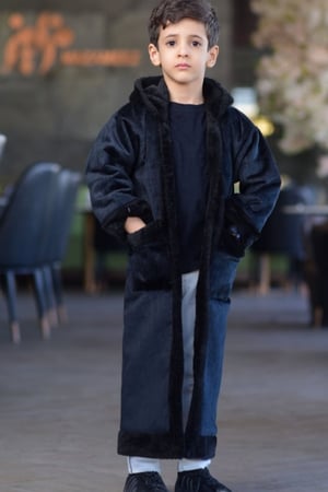 فروه ولادي بالاسم أسود