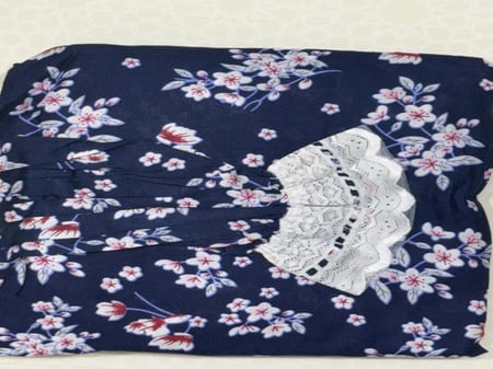 شرشف كلوش كبير. الطول من الأمام 190 cm من الخلف 200 cm  الخامه قطن بارد اللون  كحلي