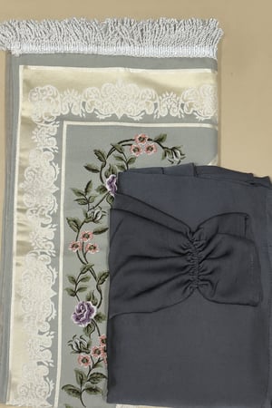 طقم  شرشف  مرد حرير  مغسول  الطول  من. الكتف  160cm   مع سجادة 1 cm اللون. رمادي