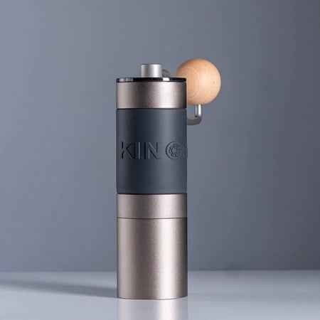 طاحونة كينجرايندر K1 اليدوية | KINGrinder Coffee Grinder
