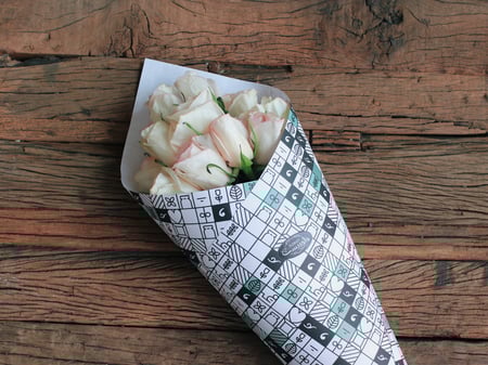 لمنزلك، لبهجتك - لون أبيض