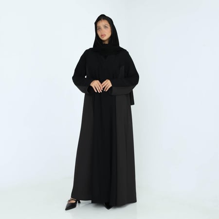 عباية لانا