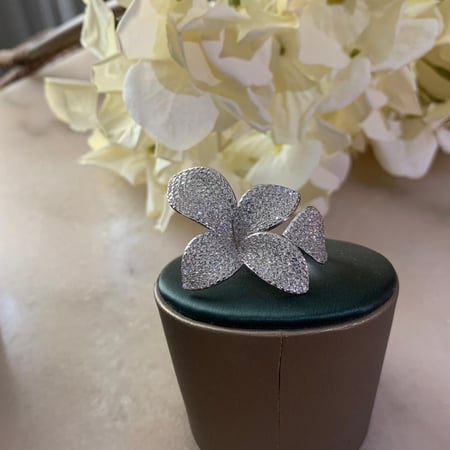 خاتم فلاورز من الفضه