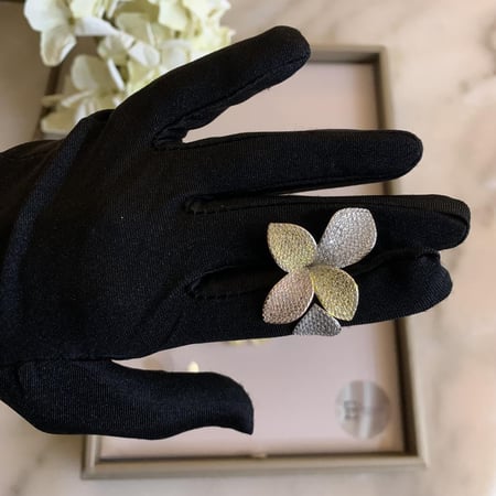 خاتم فلاورز من الفضه