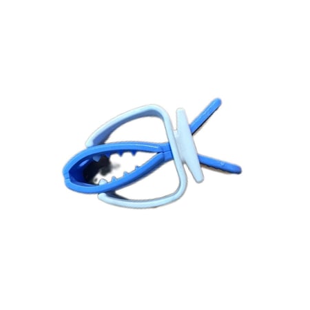 مساكة عظم حبار وفواكة من شركة STA (ازرق)