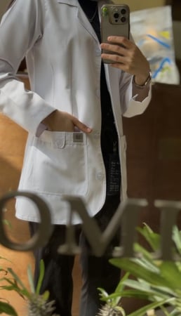 بالطو طبي للنساء - متجر الوان النسيج