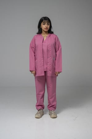 جاكيت طبي لون زهري - الوان النسيج