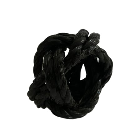 عقدة منديل أسود