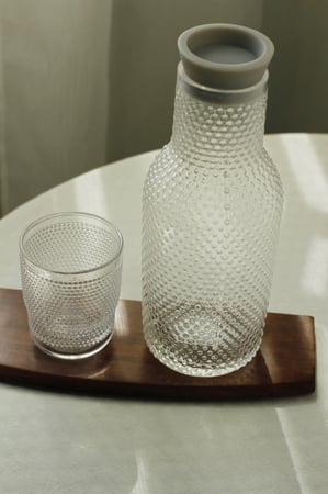 كأس زجاج بنمط فقاعات