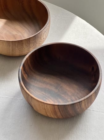 وعاء خشب واسع