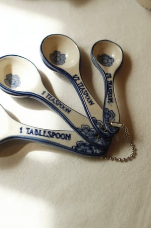 مجموعة ملاعق معيارية، عدد 4