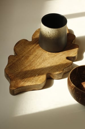 لوح تقديم خشب