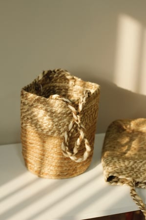 سلة من الصوف