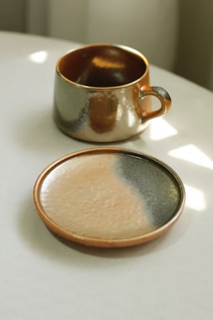 كوب مع صحن سيراميك لامع