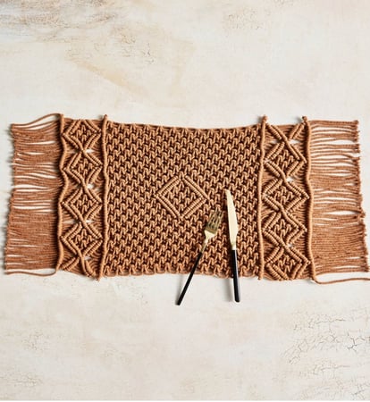 لبادة طعام فن المكرمية