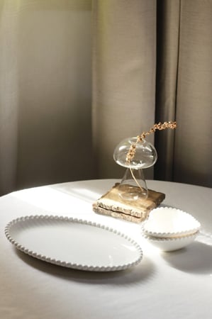 صحن تقديم حبيبات اللؤلؤ بيضاوي