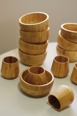 كوب من خشب البامبو