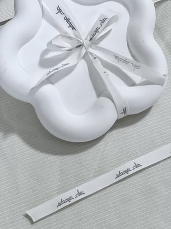 توزيعة عيد صحن مجوهرات