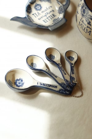 مجموعة ملاعق معيارية، عدد 4