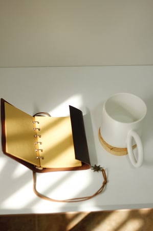 مفكرة ڤنتج بغلاف جلد