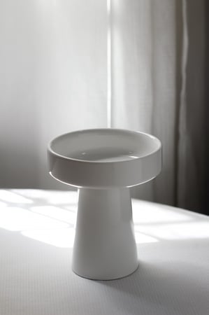 ستاند سيراميك أبيض