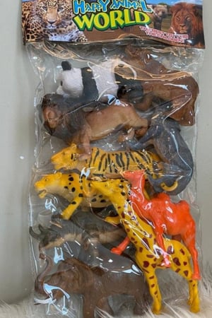 مجموعة حيوانات في بوكس