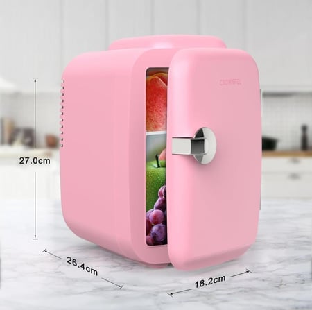 ثلاجة صغيرة