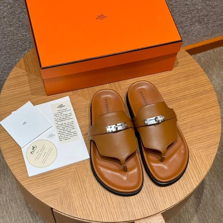 Empire sandal