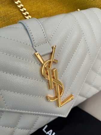 سان لوران Envelope small أبيض