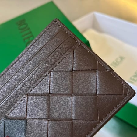 محفظة بطاقات بوتيقا