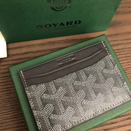 قويارد رمادي cardholder