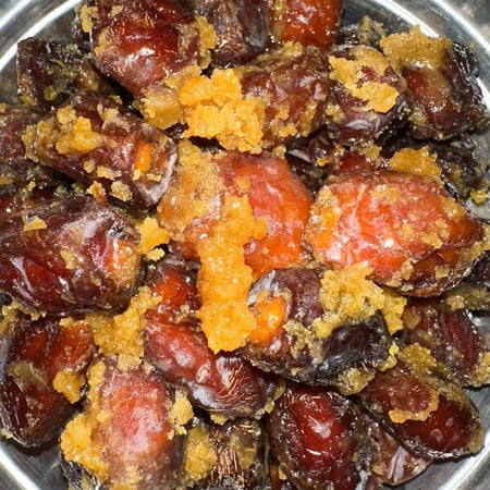 رميثية مجرشة في علبتين ستيل كل علبه 1 ك تقريبا