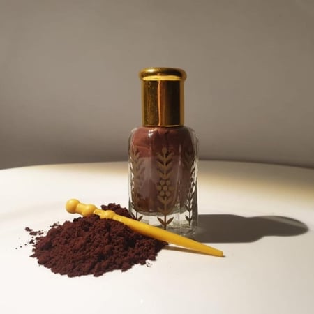 كحل اثمد أصفهاني أحمر