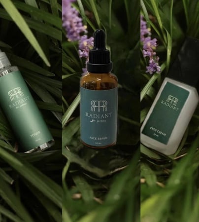 مجموعة ريدينت تريو  - Radiant