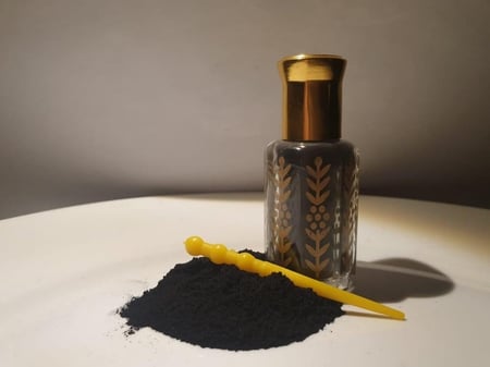 كحل اثمد أسود