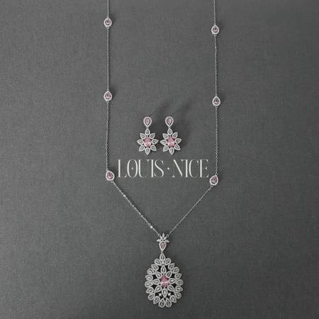 طقم زركون طويل باللون الفضي والوردي